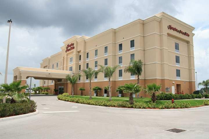 Hampton Inn & Suites Lake Wales Exterior foto