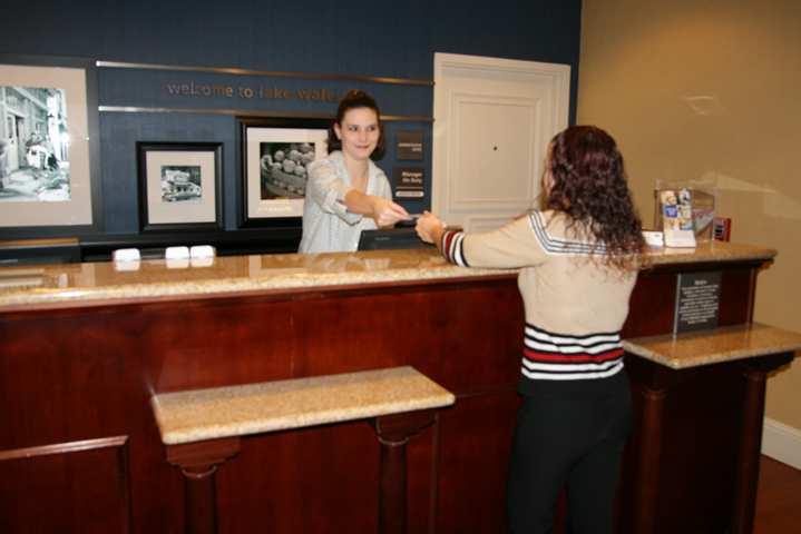 Hampton Inn & Suites Lake Wales Interior foto